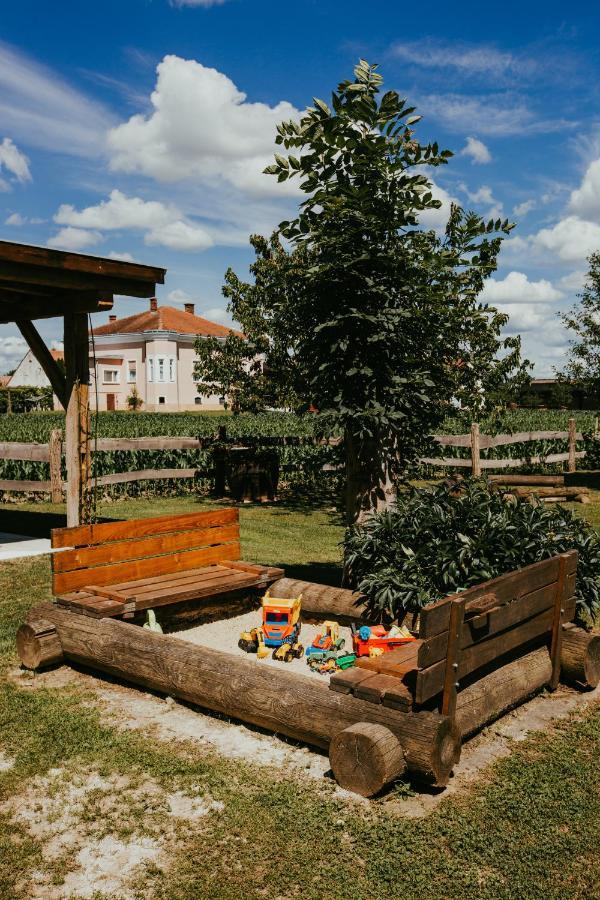 Hotel Treehouse Drevesna Hiska Strkovo Gnezdo Ranc Jures Ljutomer Zewnętrze zdjęcie